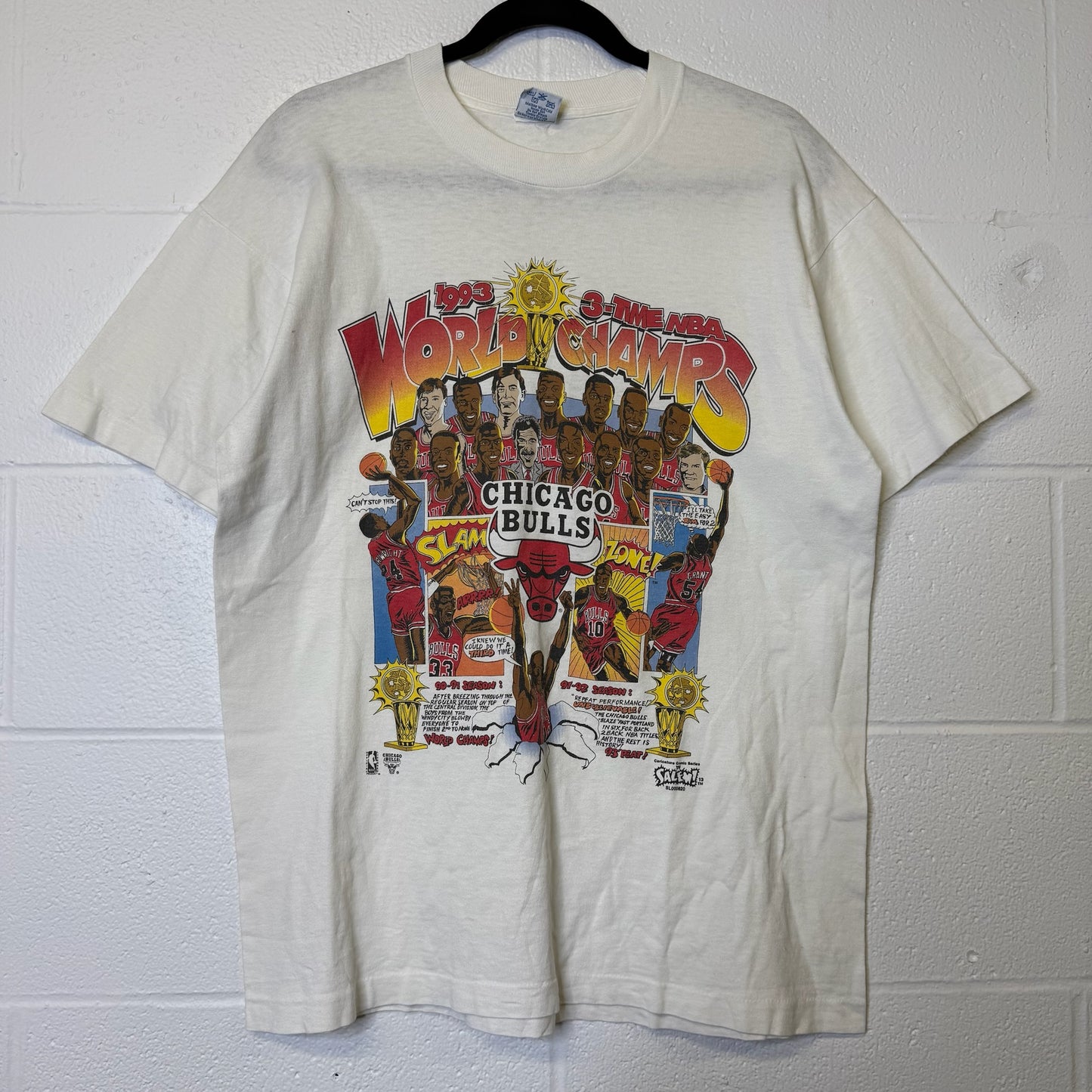 1993 Chicago Bulls Salem Comic NBA T-Shirt Sz L (B2197)