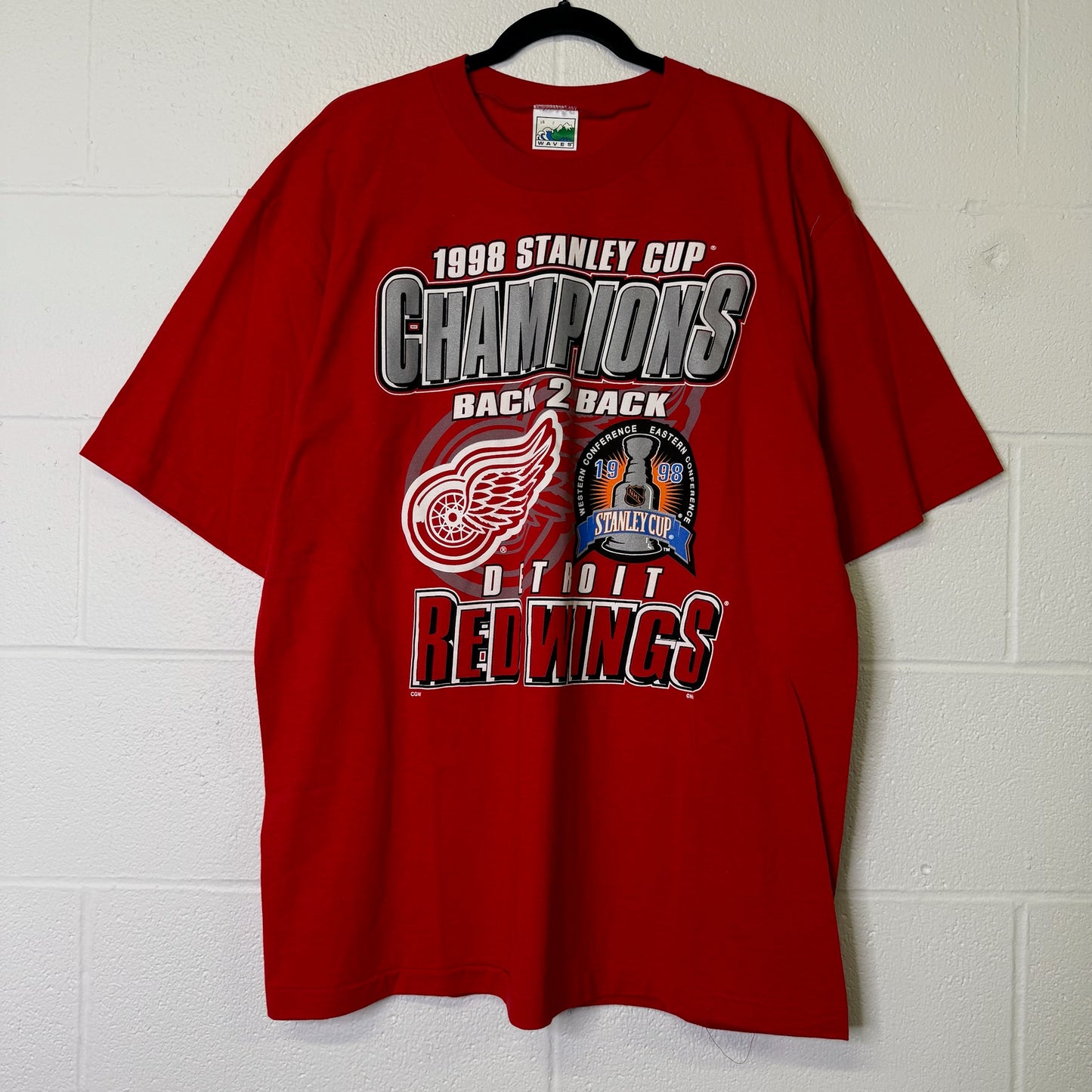 1998 Detroit Red Wings NHL T-shirt Sz L (B1627) NWT