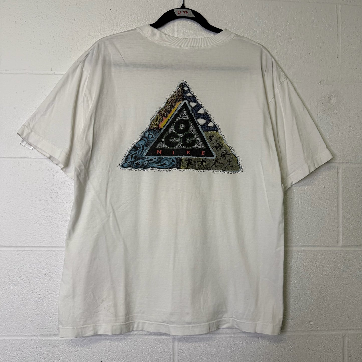 90's Nike ACG Pocket T-Shirt Sz L (B673)