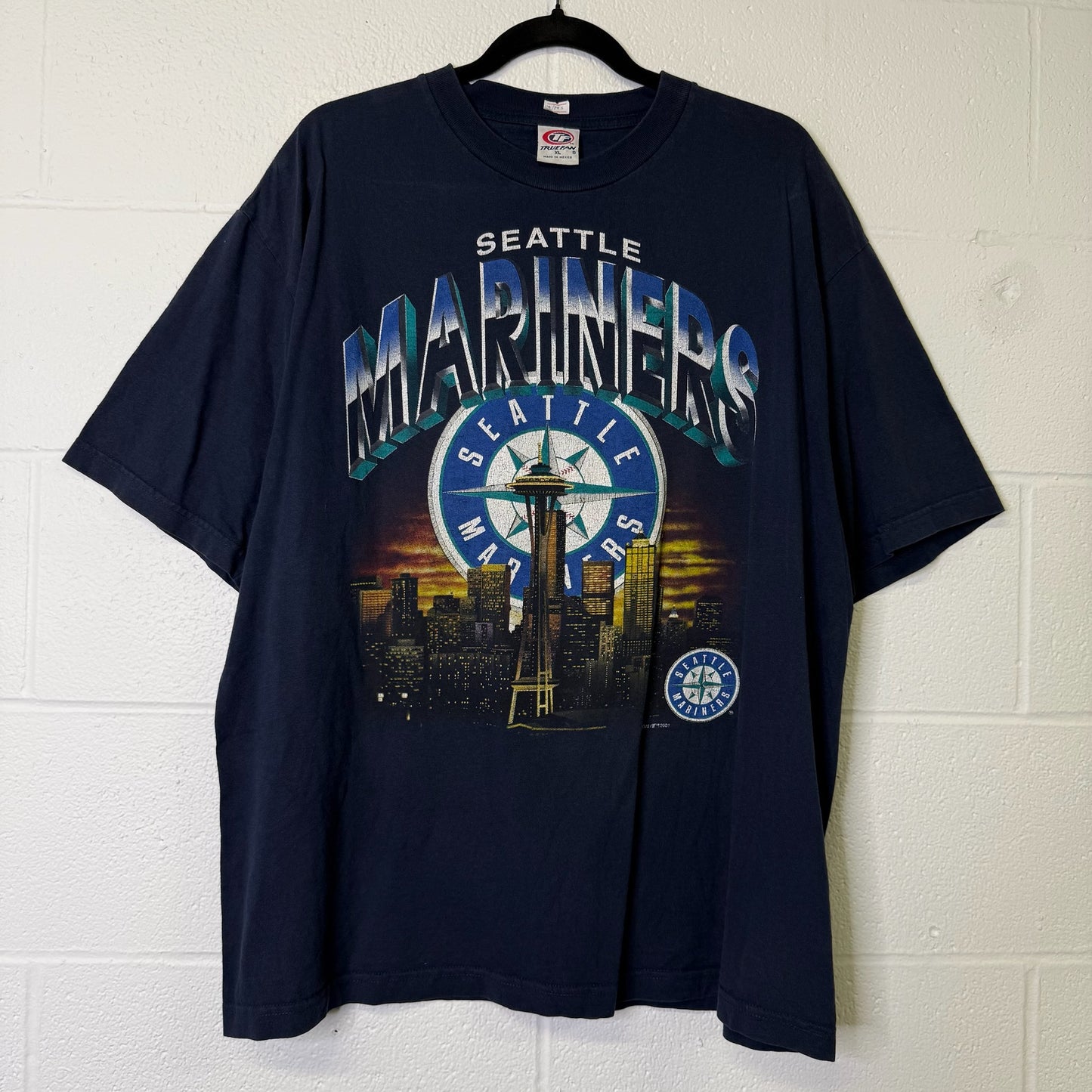 2001 Seattle Mariners Skyline MLB T-shirt Sz XL (B1643)