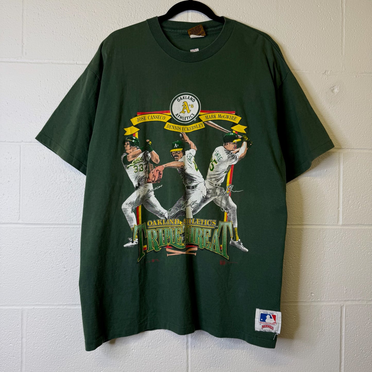 1991 Oakland Athletics MLB Triple Threat Nutmeg T-shirt Sz L (B1758)