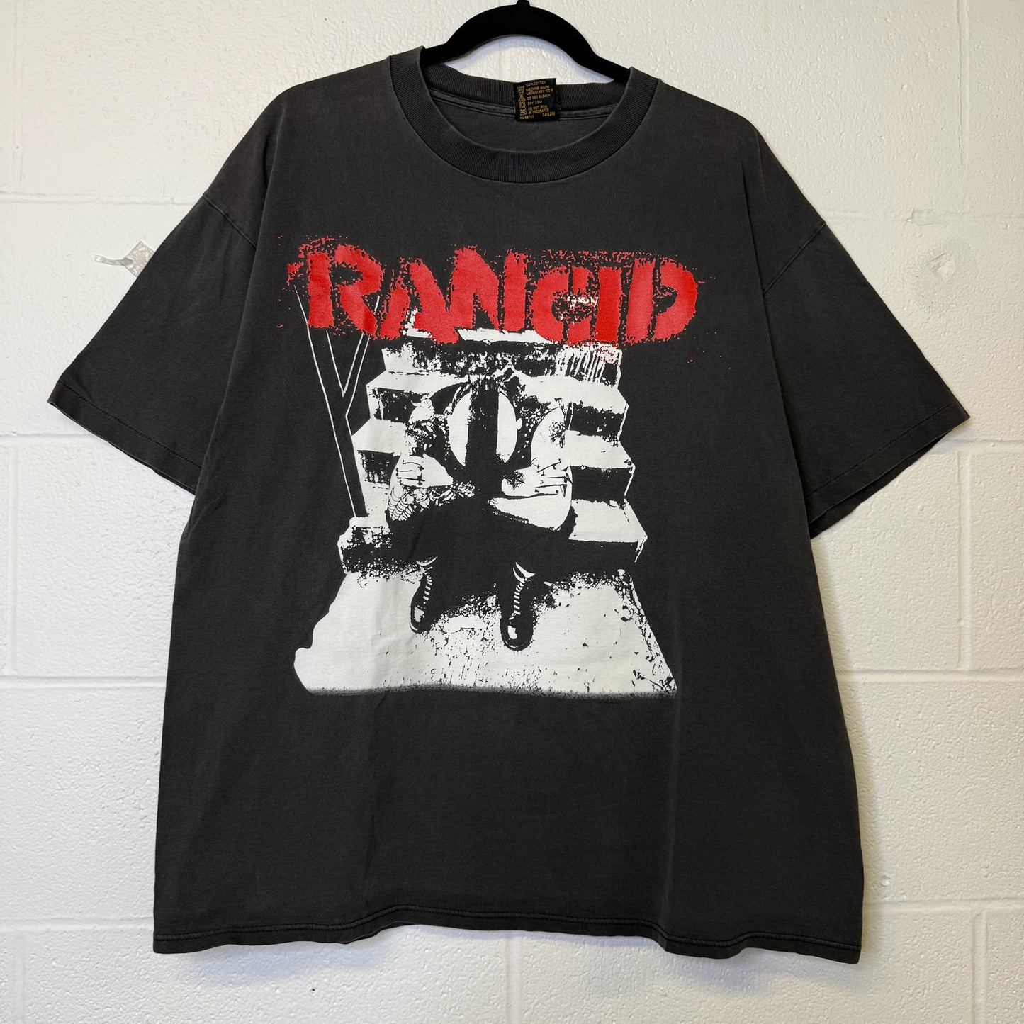 1995 Rancid Tour T-shirt Size XL (B411)