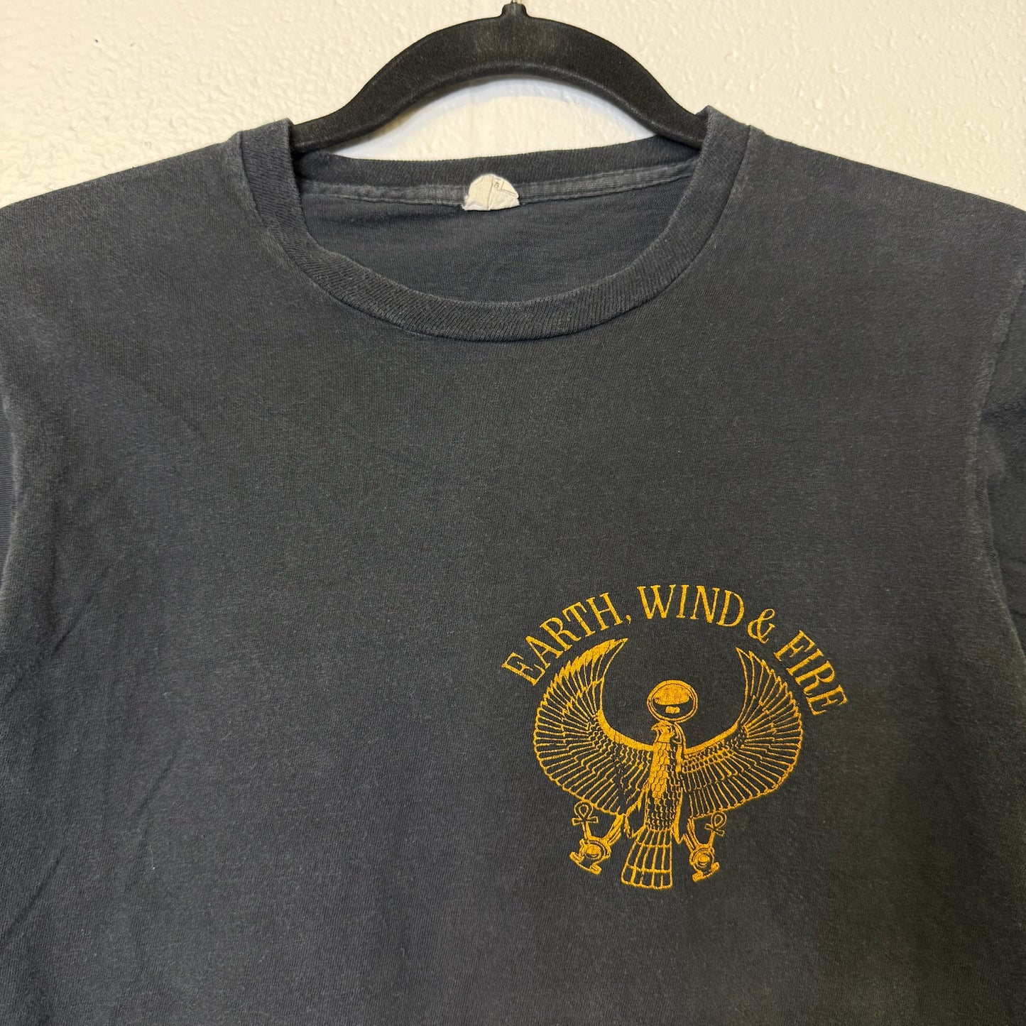 1979 Earth Wind and Fire World Tour T-Shirt S M (B414)