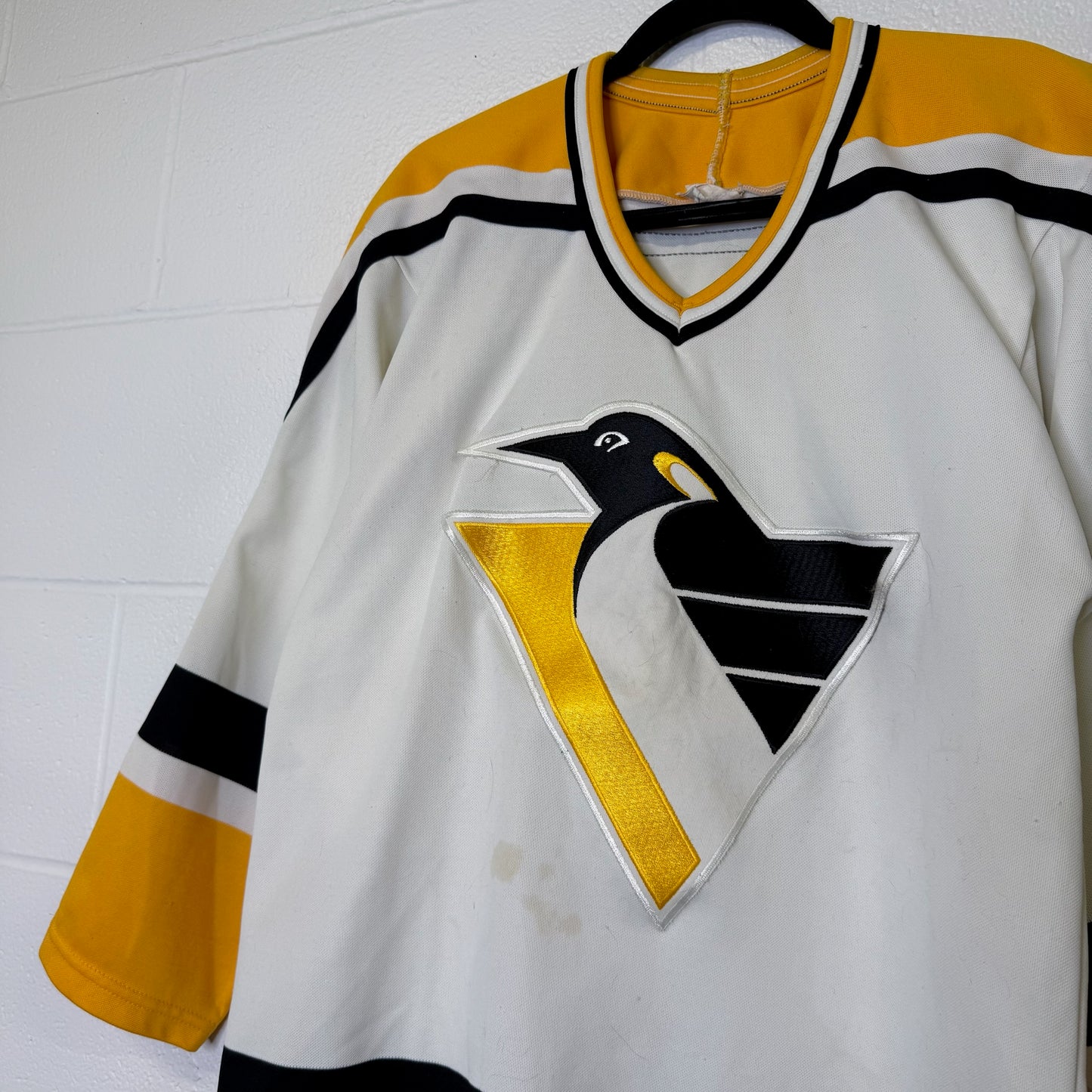 90's Pittsburg Penguins CCM Hockey Jersey Sz S (B2304)