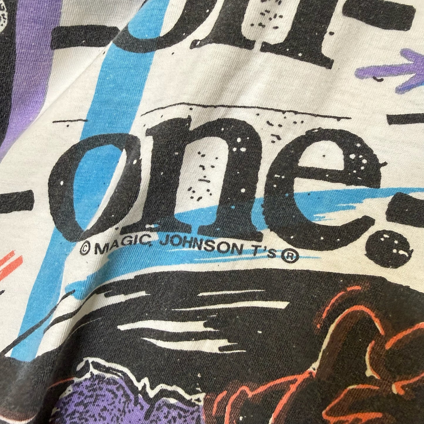 90's Charlotte Hornets AOP NBA Magic Johnson Tees T-Shirt Sz XL (B2186)