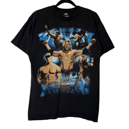 2000s WWE Raw vs Smackdown T-shirt Sz M (B1658)