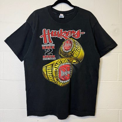 90's Nebraska Cornhuskers Rings NCAA T-Shirt Sz L (B2169)