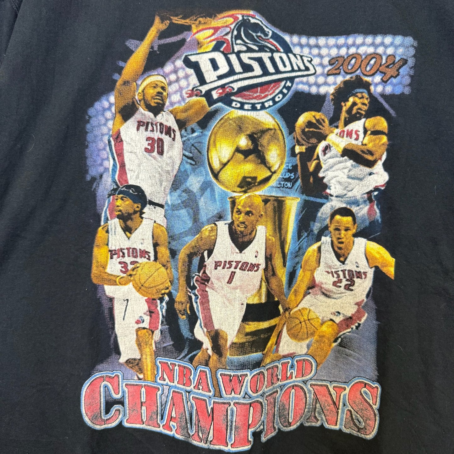 2004 Detroit Pistons NBA World Champions T-Shirt Sz 2XL (B2856)