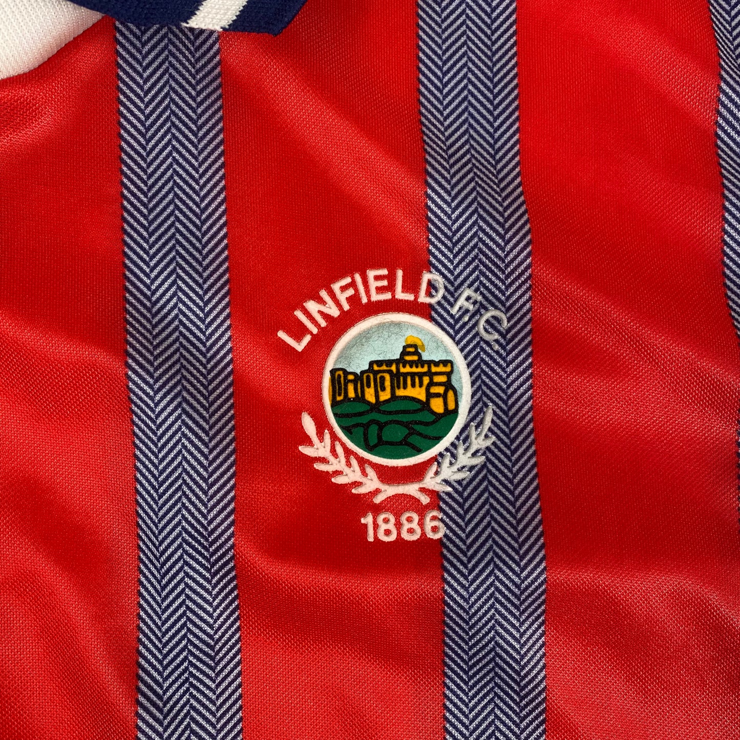 1997 Linfield F.C. Le Coq Sportif Soccer Jersey Sz L (A1597)