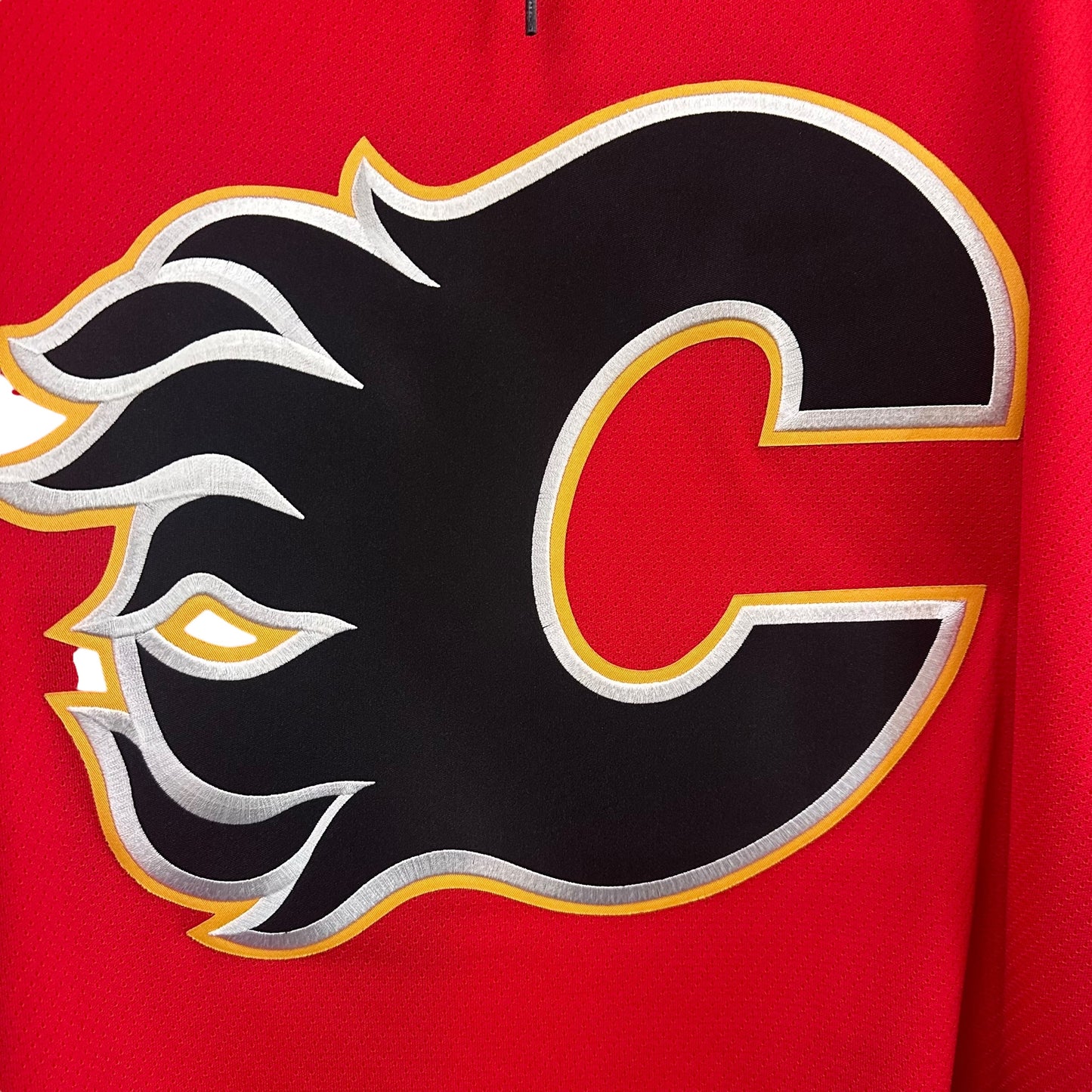 90’s Calgary Flames CCM Jersey Sz XL (A7316)