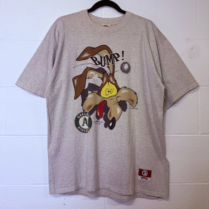 90s Oakland Athletics Wile E Coyote MLB T-Shirt Sz XL (B2477)