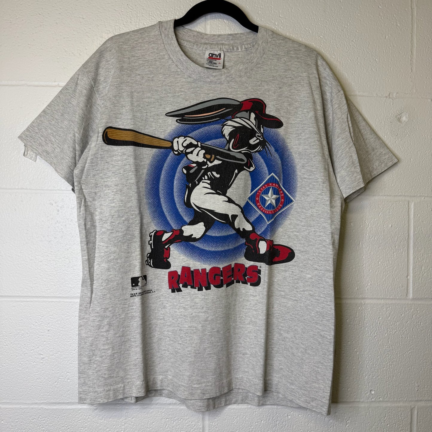 1993 Bugs Bunny Texas Rangers MLB T-shirt Sz L (B2403)