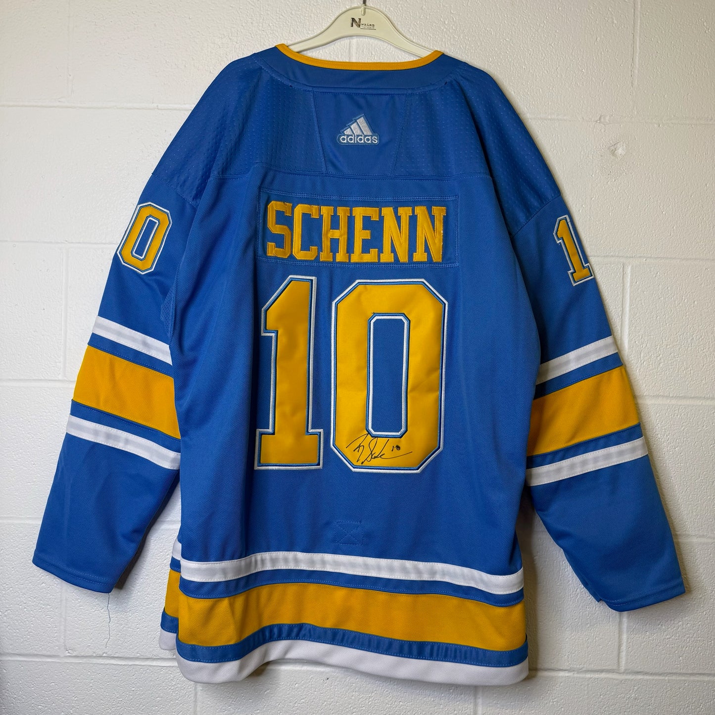 90's St Louis Blues NHL Adidas Brayden Shenn Autographed Jersey Sz 54