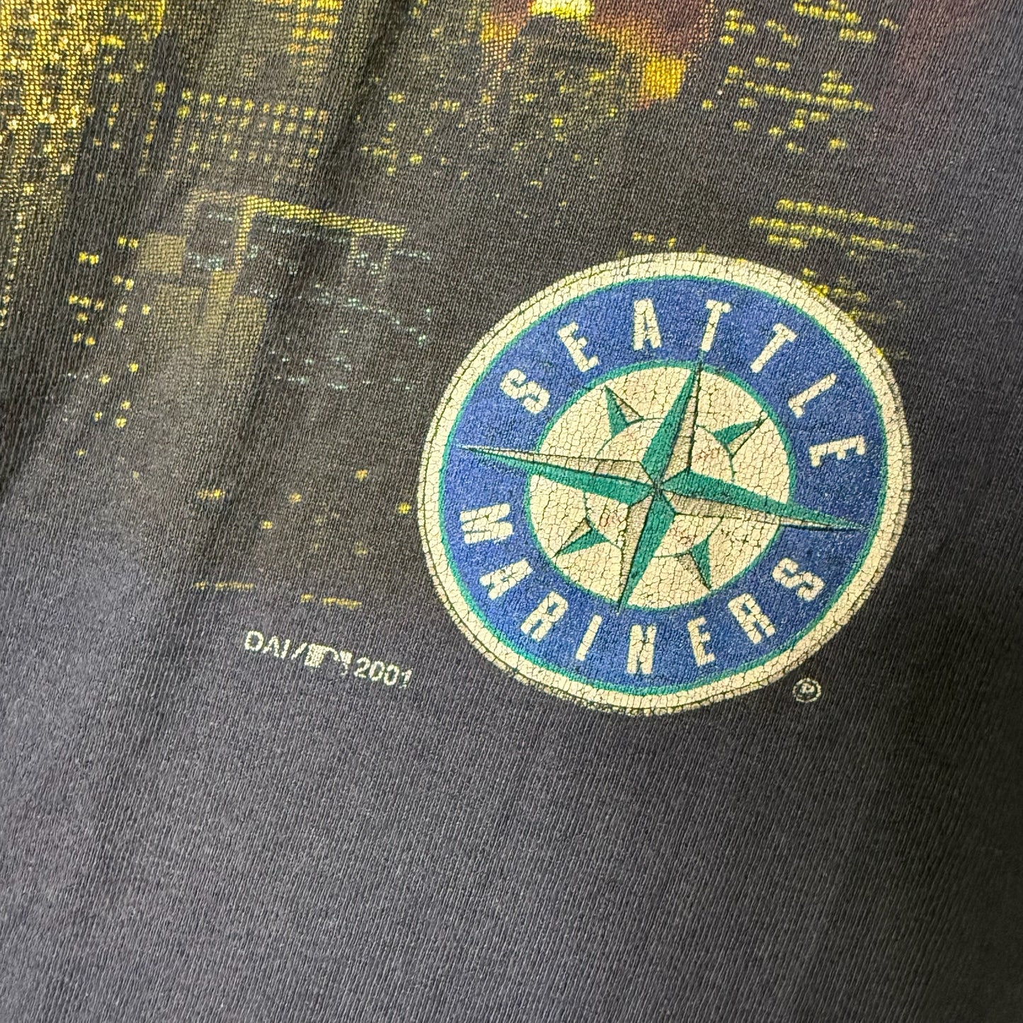 2001 Seattle Mariners Skyline MLB T-shirt Sz XL (B1643)