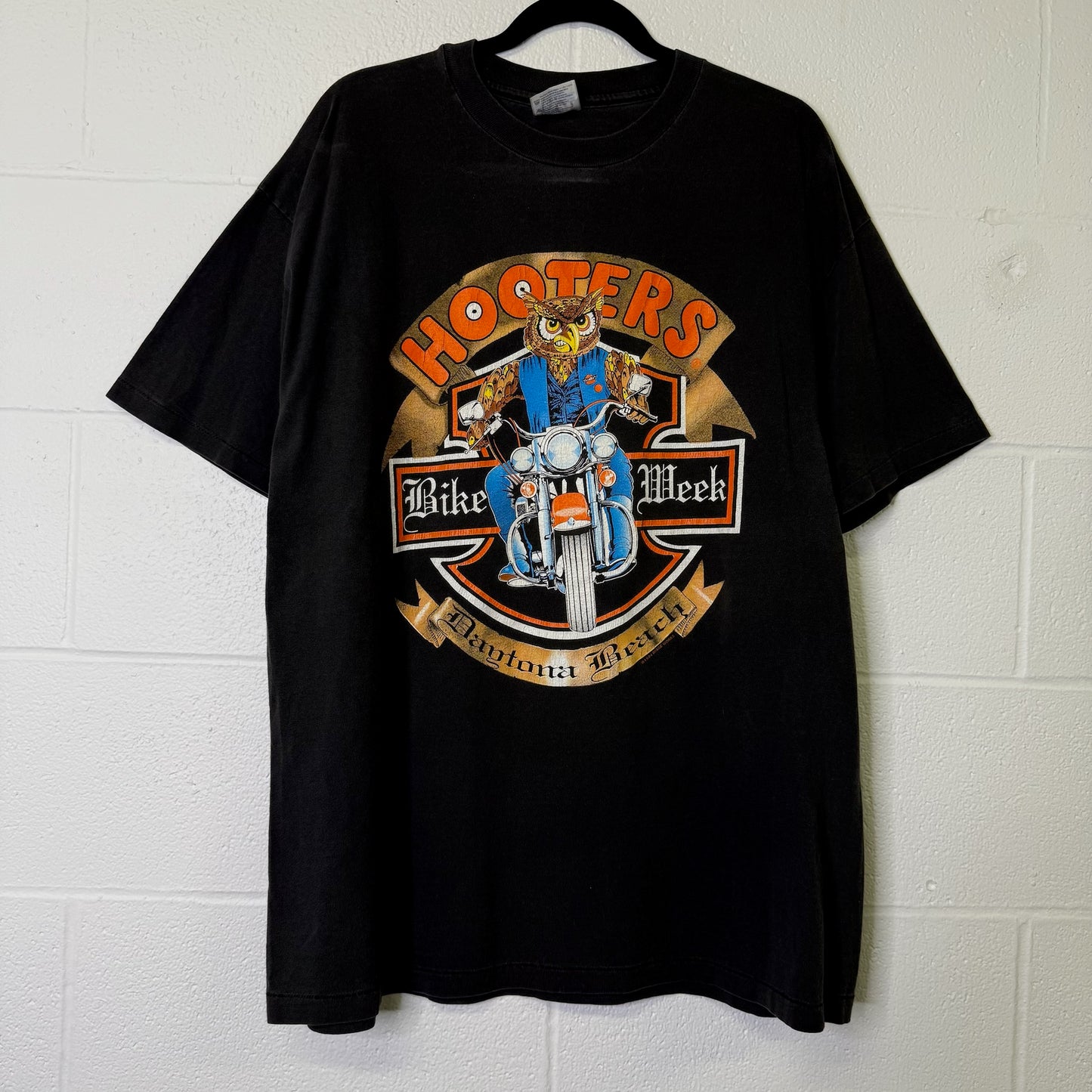 90's Hooters Bike Week Daytona T-shirt Sz XL (B689)