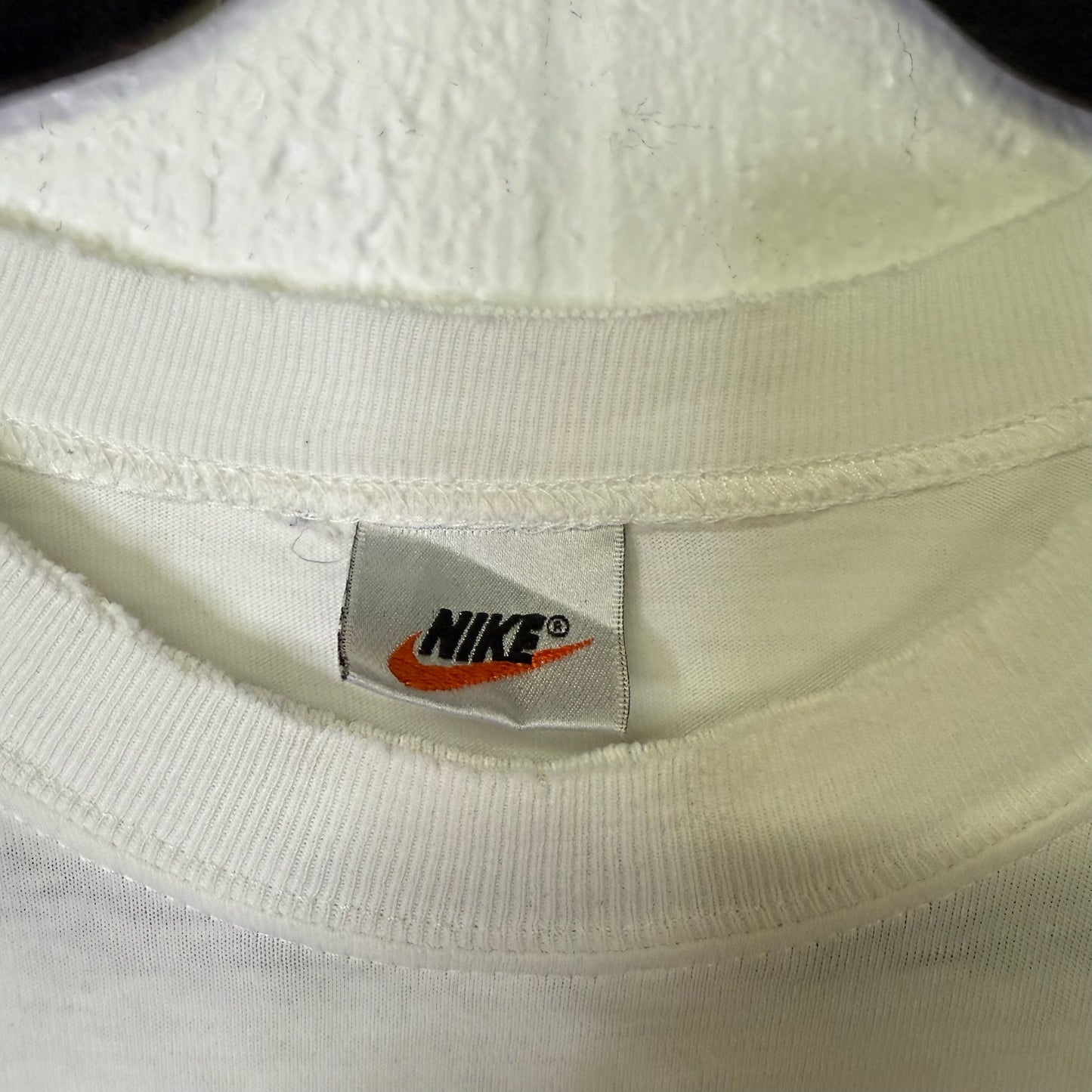 90's Nike ACG Pocket T-Shirt Sz L (B673)