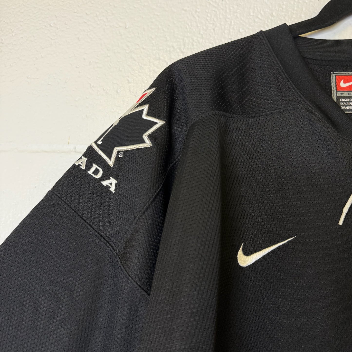 90's Team Canada Hockey Jersey Sz L (B1975)