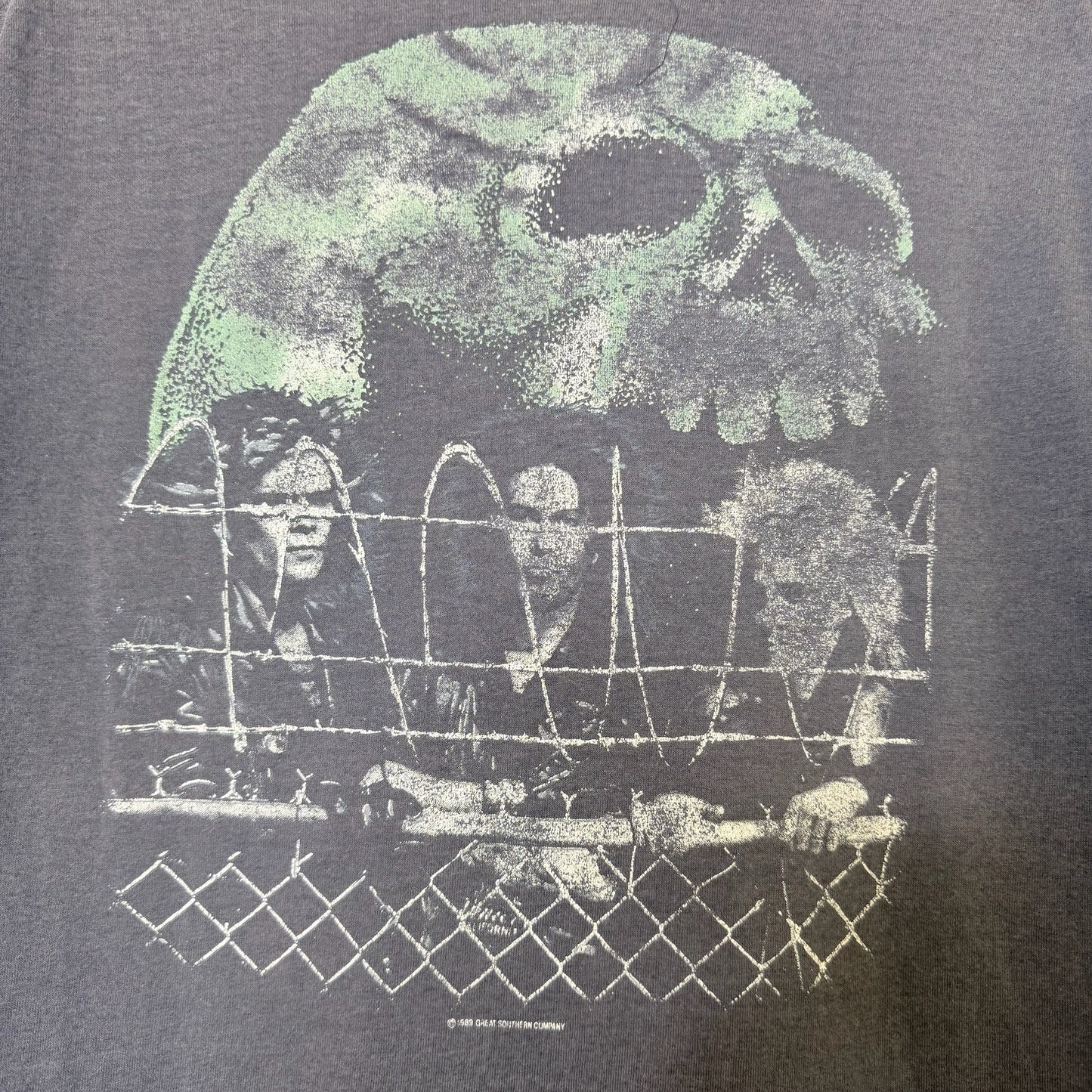 1983 Wasp Band T-Shirt Sz M (B391)