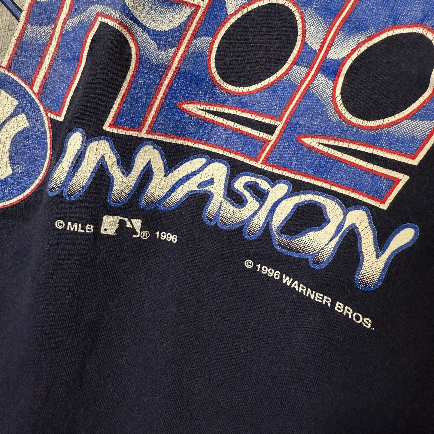 1996 Bugs Bunny New York Yankees MLB T-Shirt Sz L (B681)