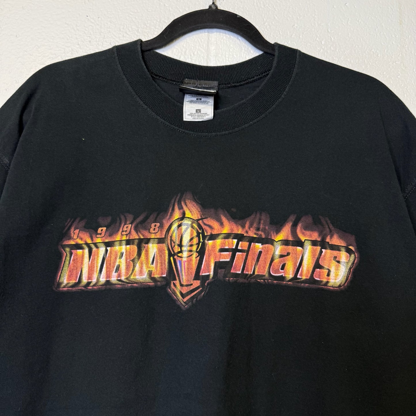 1998 Chicago Bulls NBA Finals T-Shirt Sz L (B2174)