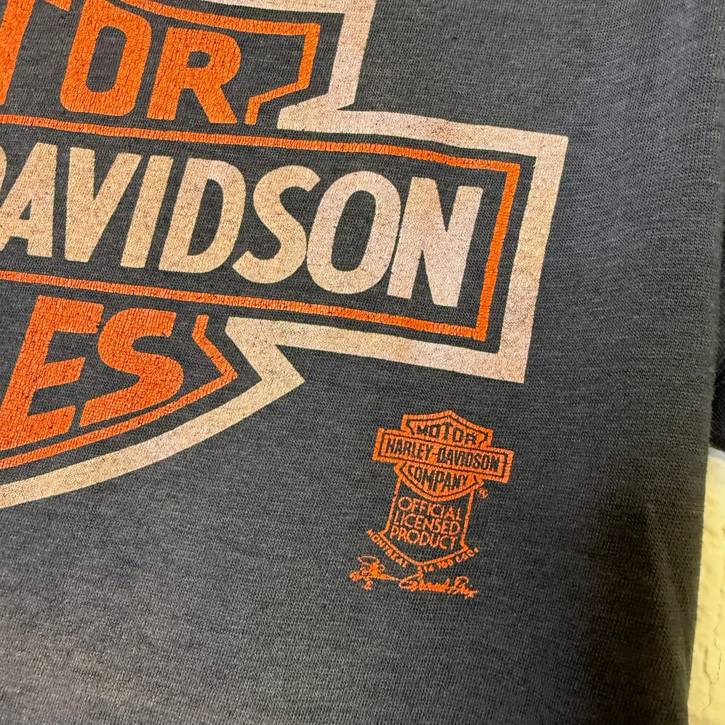 80's Harley Davidson Crest T-Shirt Sz M (B472)