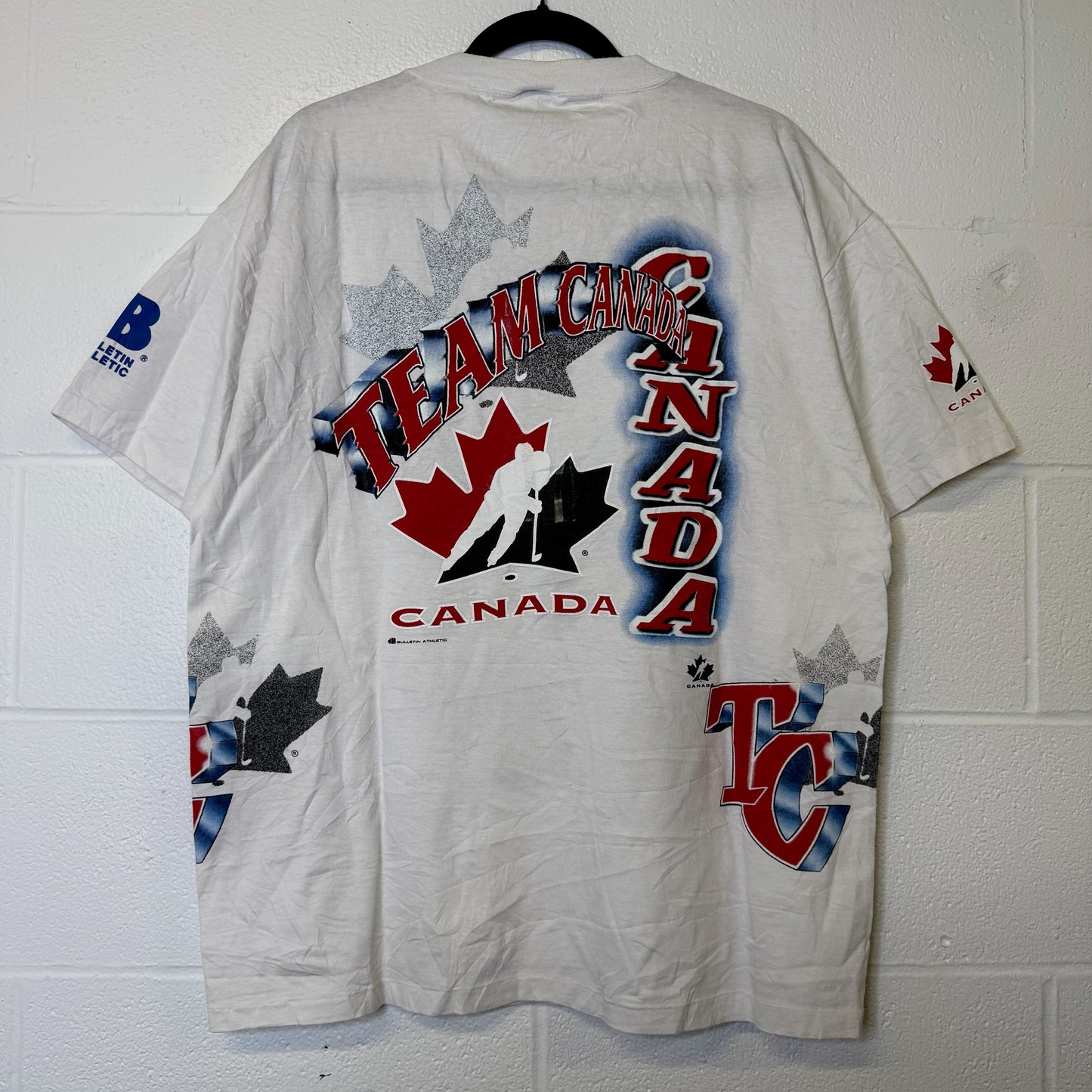 90s Team Canada Bulletin Athletics AOP T-Shirt Sz XL (B2530)
