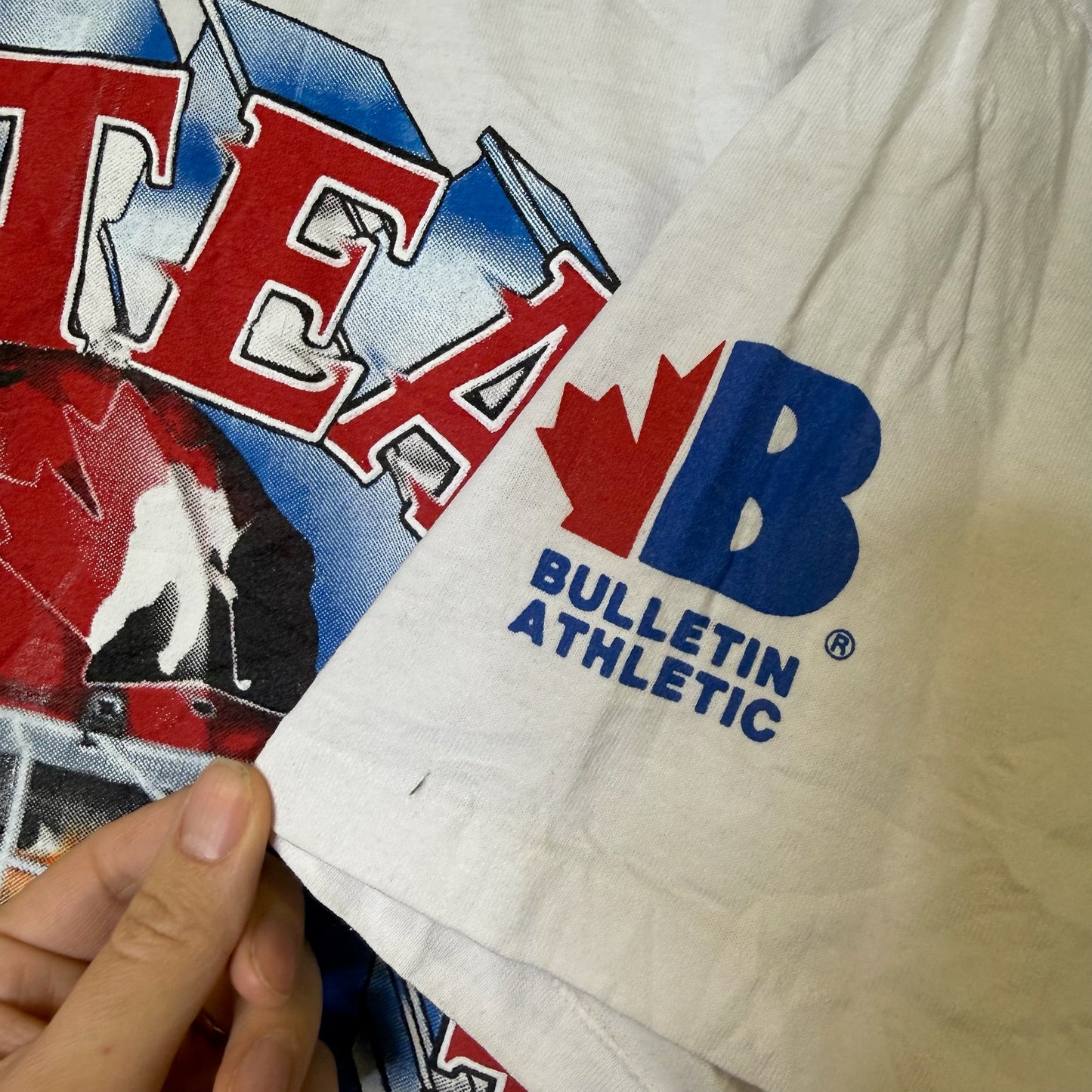 90s Team Canada Bulletin Athletics AOP T-Shirt Sz XL (B2530)