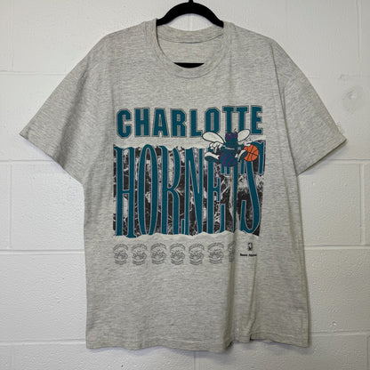 90's Charlotte Hornets NBA T-Shirt Sz L (B578)