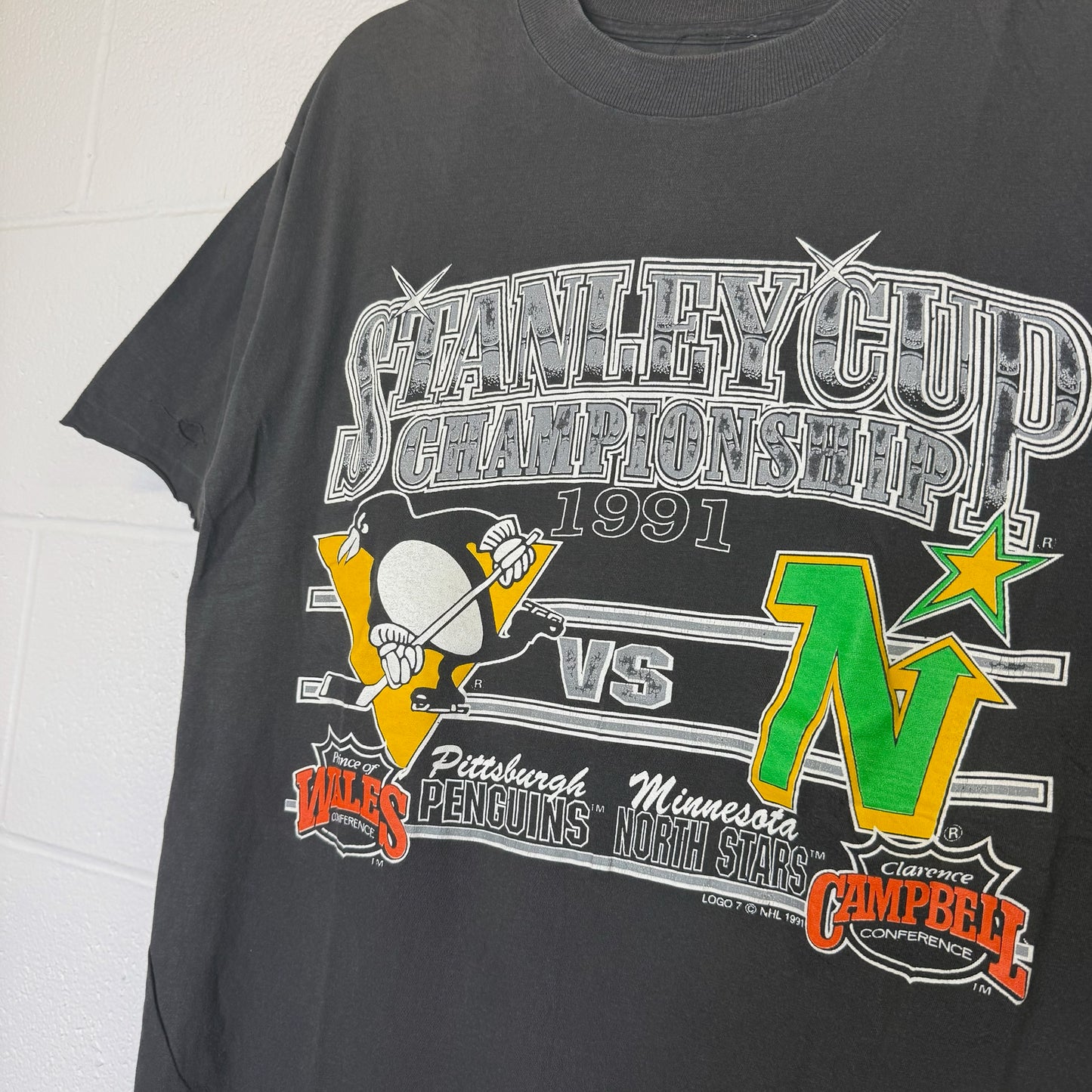 1991 Pittsburgh Penguins vs Minnesota North Stars NHL T-Shirt Sz L (B2889)