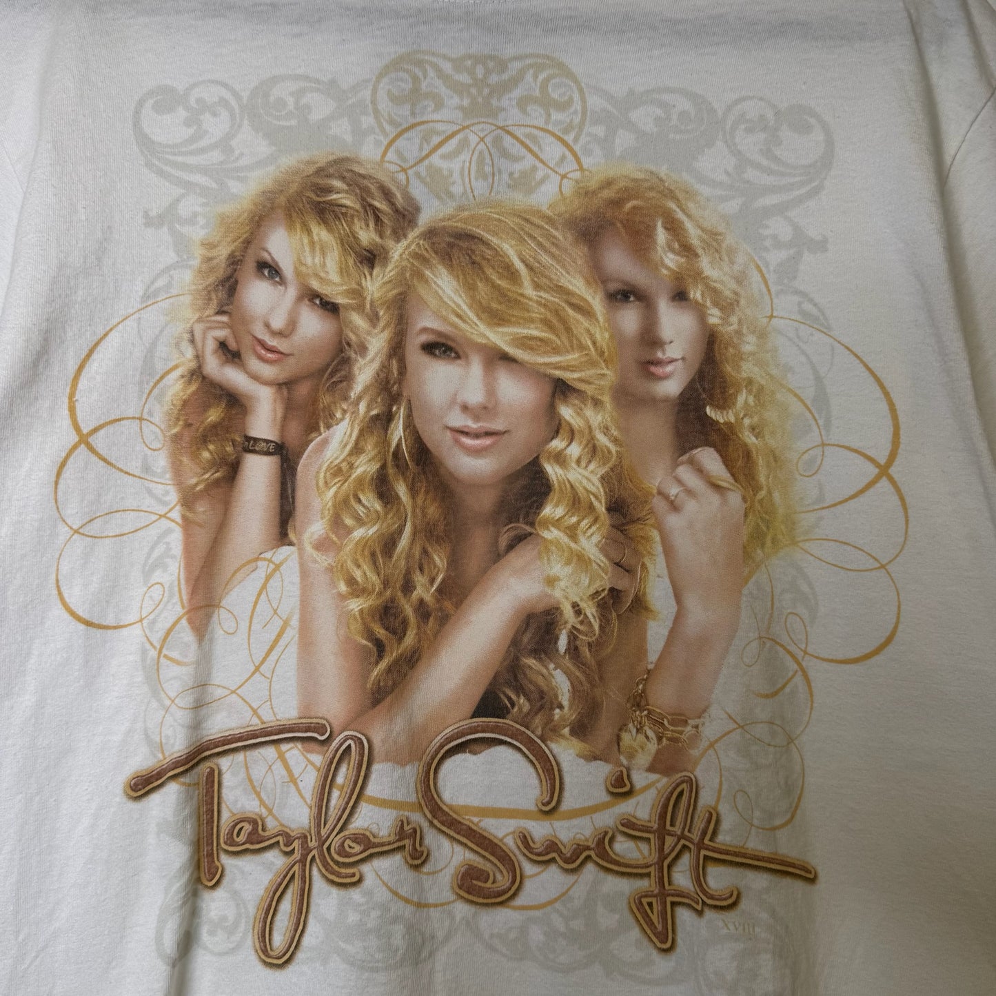 2009 Taylor Swift Tour T-Shirt Sz M (A9887)
