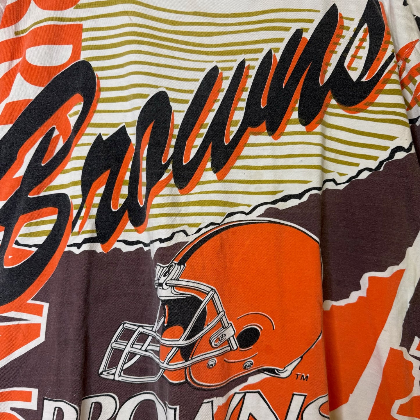 90s Cleveland Browns Magic Johnson T's NFL T-Shirt Sz XL (B2635)