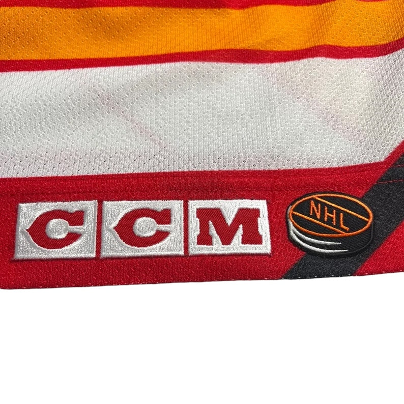 90’s Calgary Flames CCM Jersey Sz L (H200)