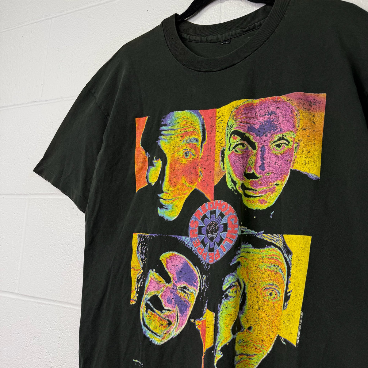 1993 Red Hot Chili Peppers RHCP Thermography Band T-Shirt Sz L