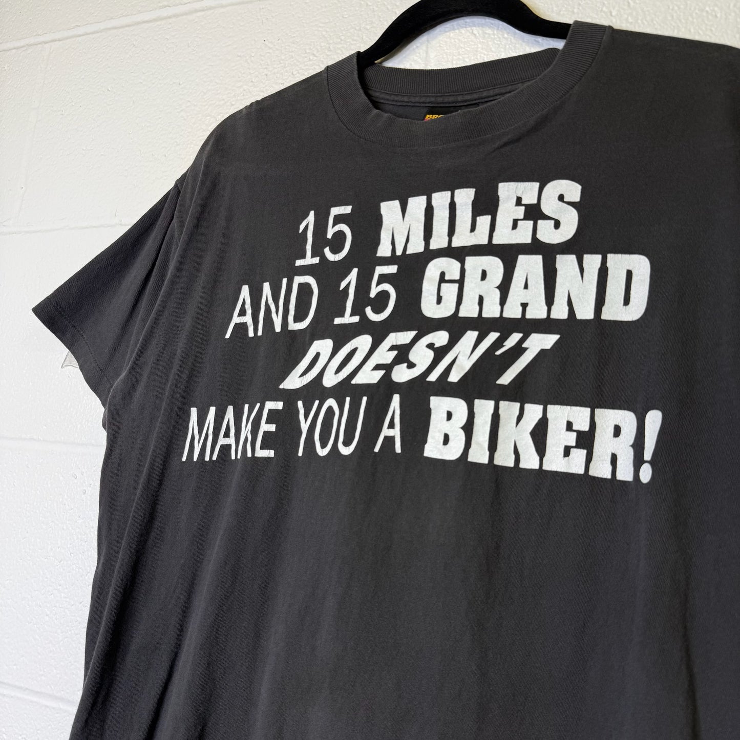 1996 15 Miles and 15 Grand Doesn't Make you a Biker Harley Davidson T-Shirt Sz L (B1353)