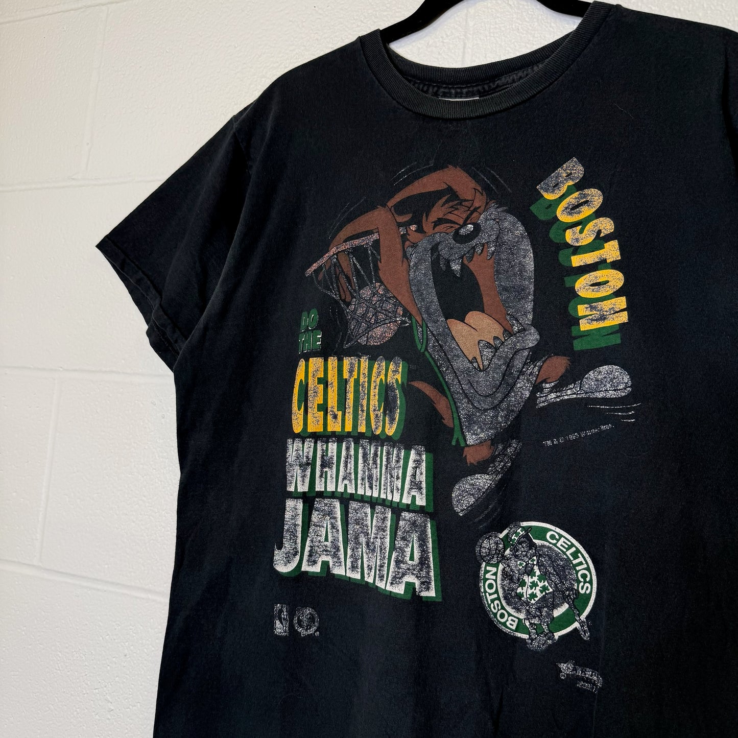 90s Taz Boston Celtics NBA T-Shirt Sz L (B2314)