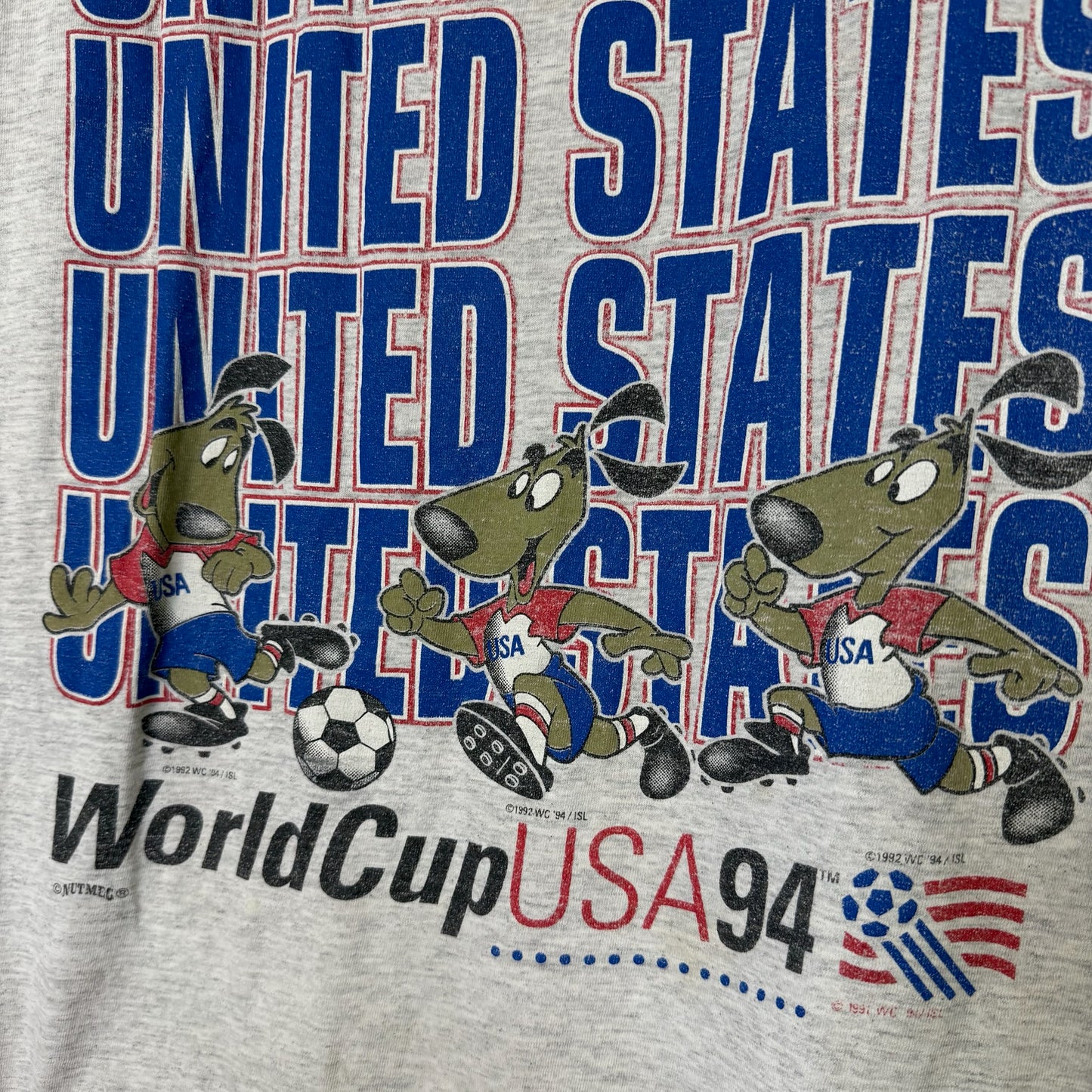 1994 FIFA World Cup Soccer Striker Nutmeg T-Shirt Sz L (B604)