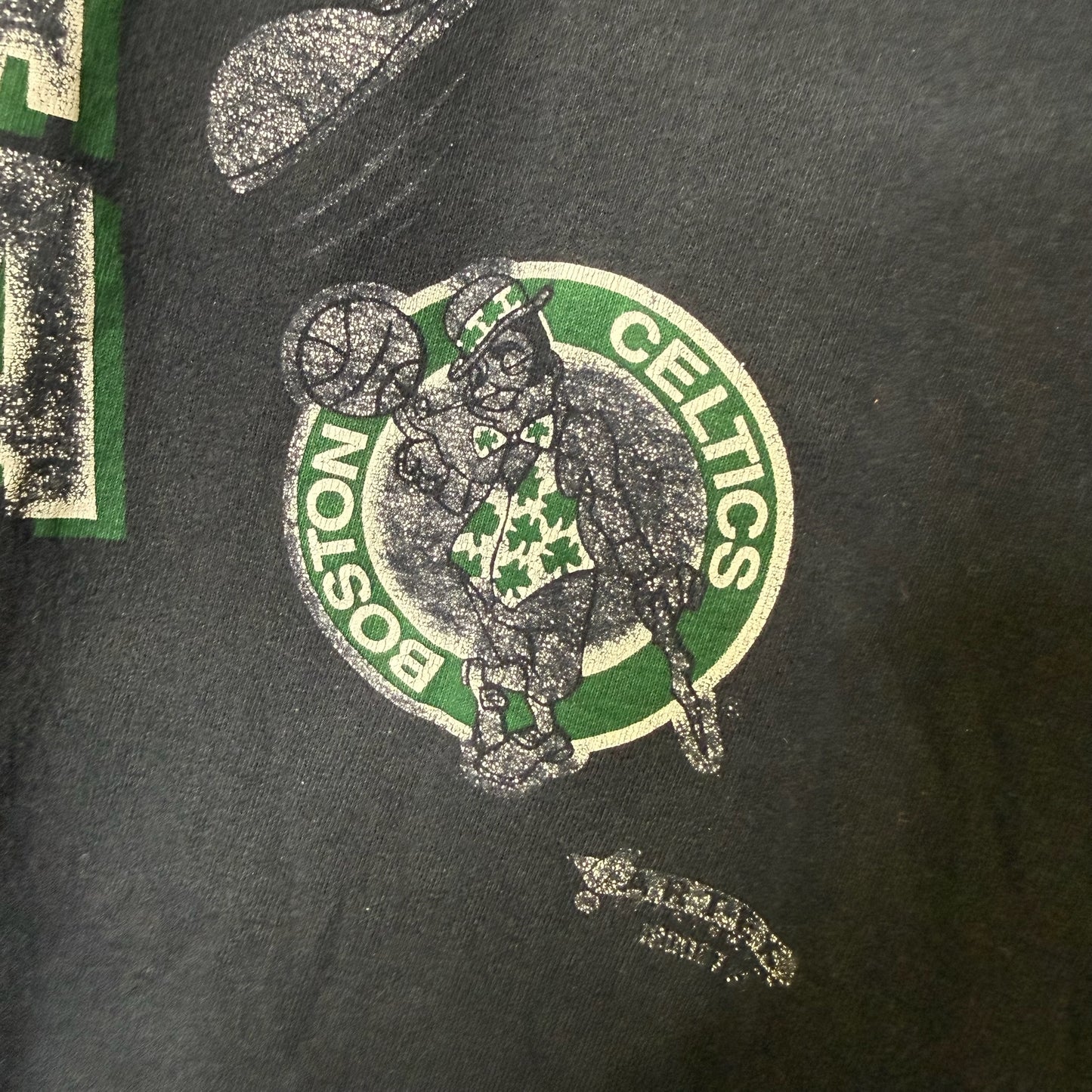 90s Taz Boston Celtics NBA T-Shirt Sz L (B2314)