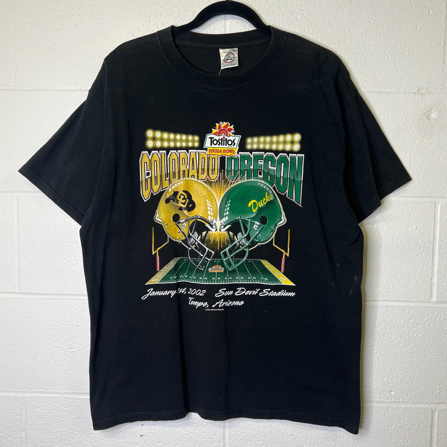 2001 Oregon vs Colorado Fiesta Bowl Football T-shirt Sz L (B1018)