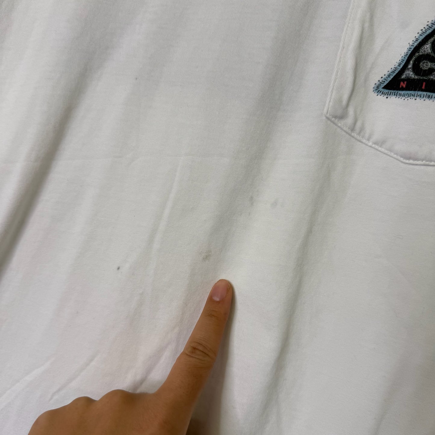 90's Nike ACG Pocket T-Shirt Sz L (B673)