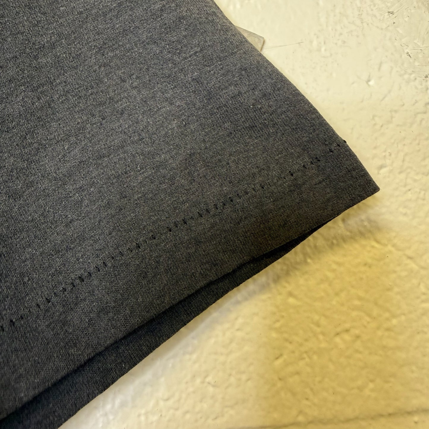 1987 Pink Floyd T-Shirt Sz XL (B387)