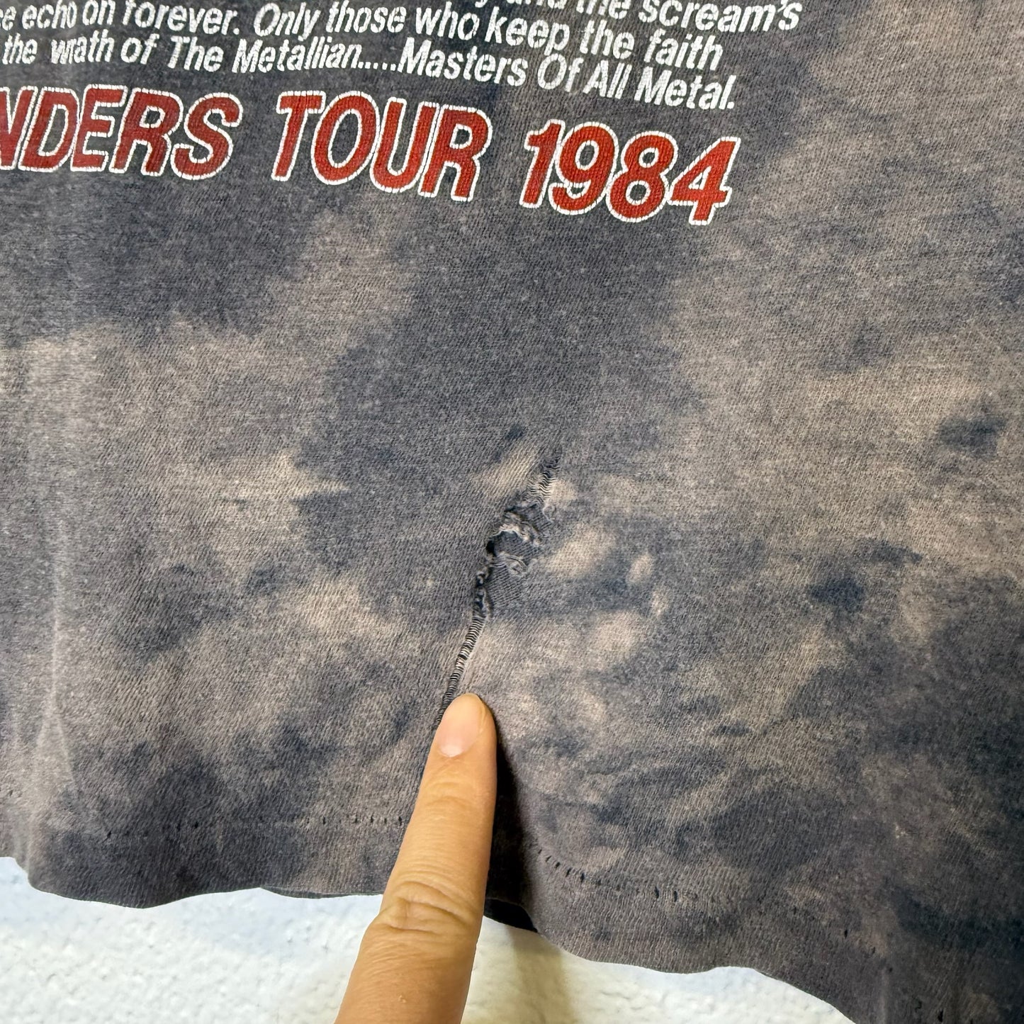 1984 Judas Priest Defenders of the Faith Tour T-Shirt Sz M (B421)