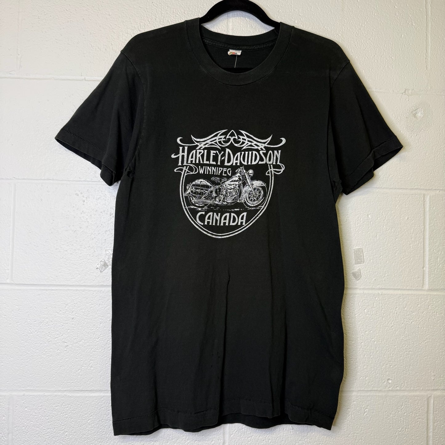 90's Harley Davidson Winnipeg Canada T-Shirt Sz L (B1399)