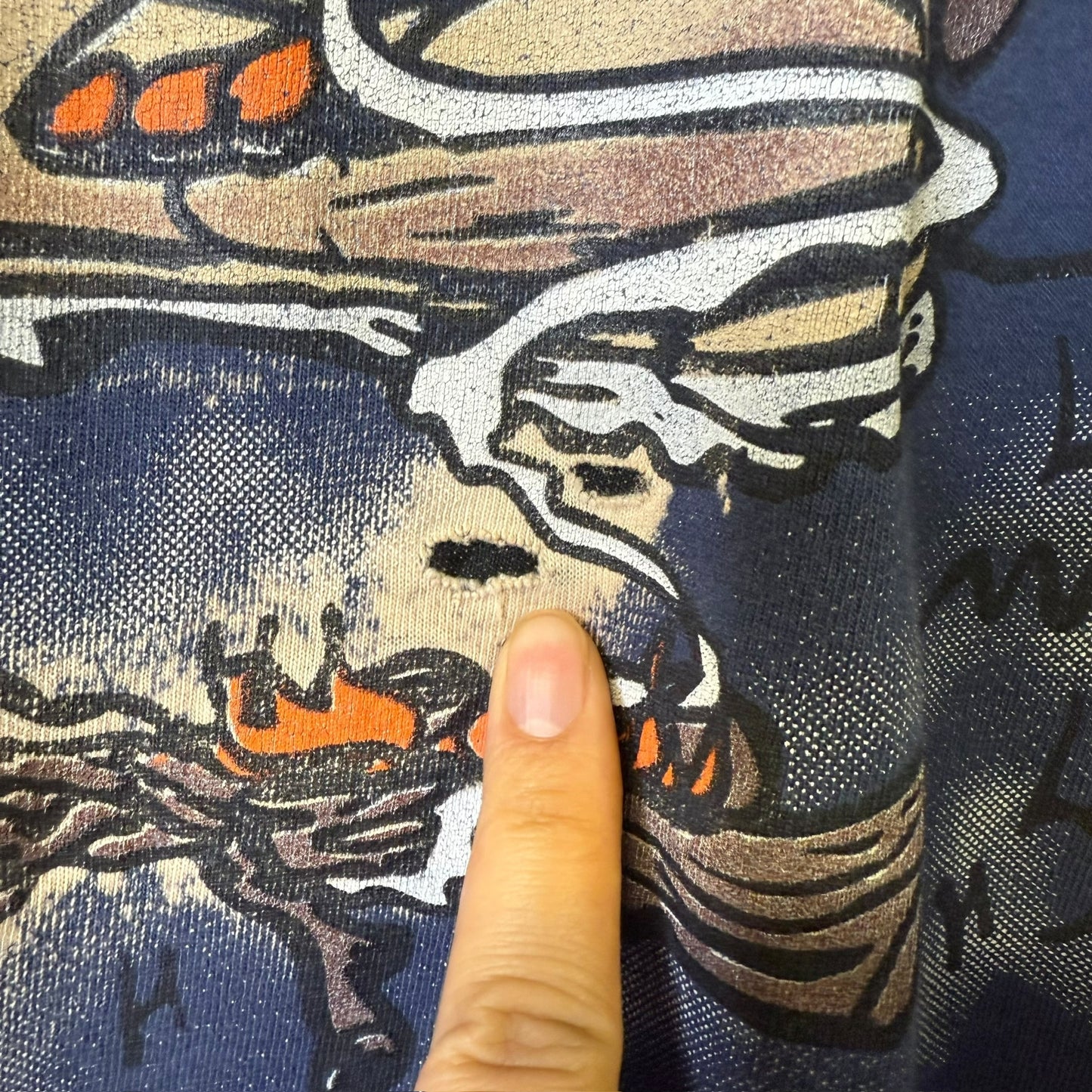 1996 Tasmanian Devil "Hot Tempered" Camping Cartoon T-shirt Sz XL (A3671)