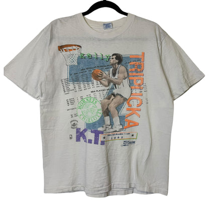 1992 Kelly Triplucka NBA T-Shirt Sz L (B2187)