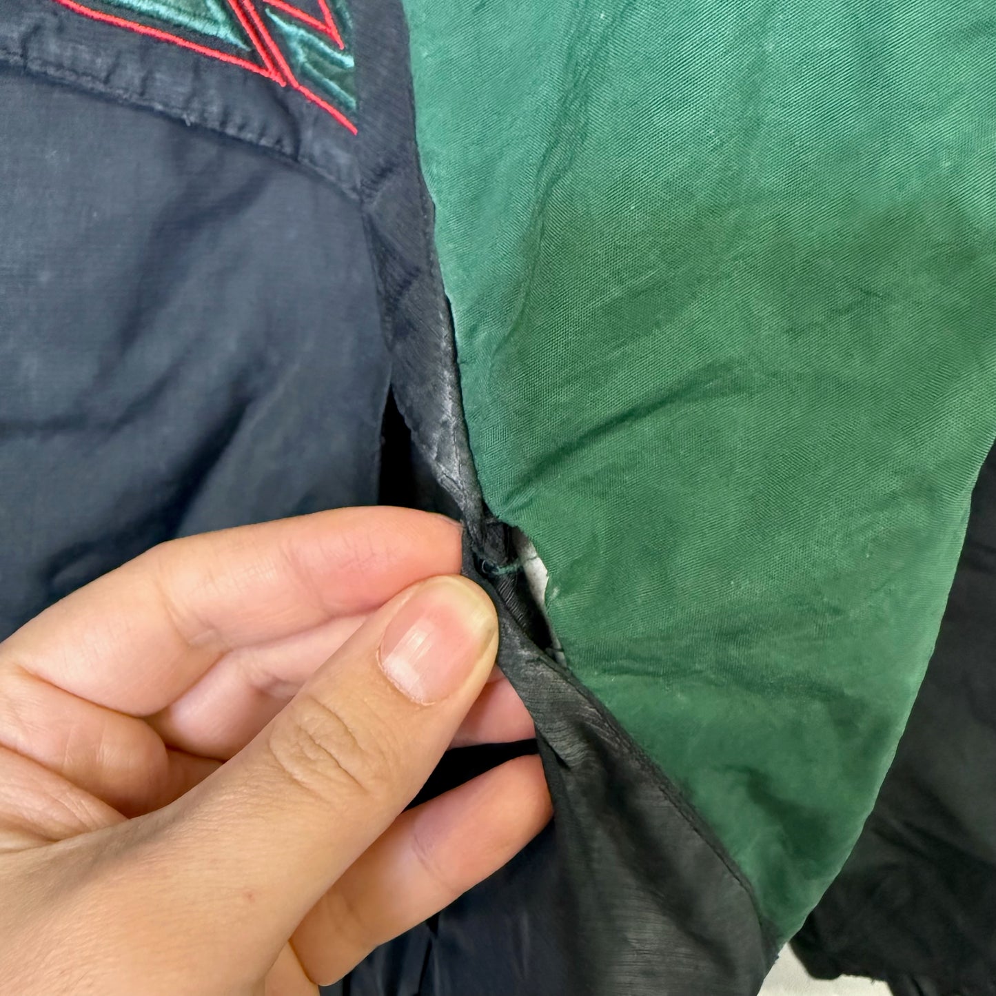 90’s Seattle Supersonics NBA Starter Jacket Sz L (B2489)