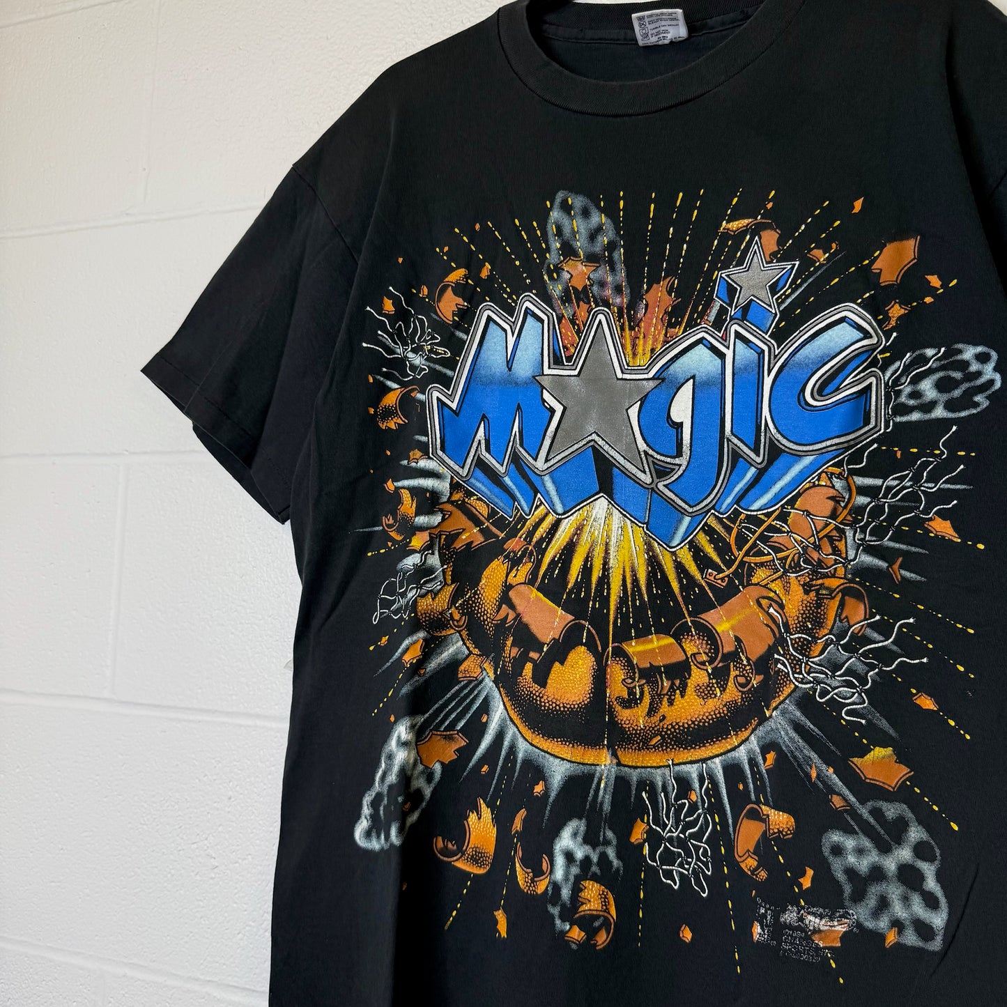 90s Orlando Magic NBA Exploding Basketball T-shirt Sz XL (B2570)