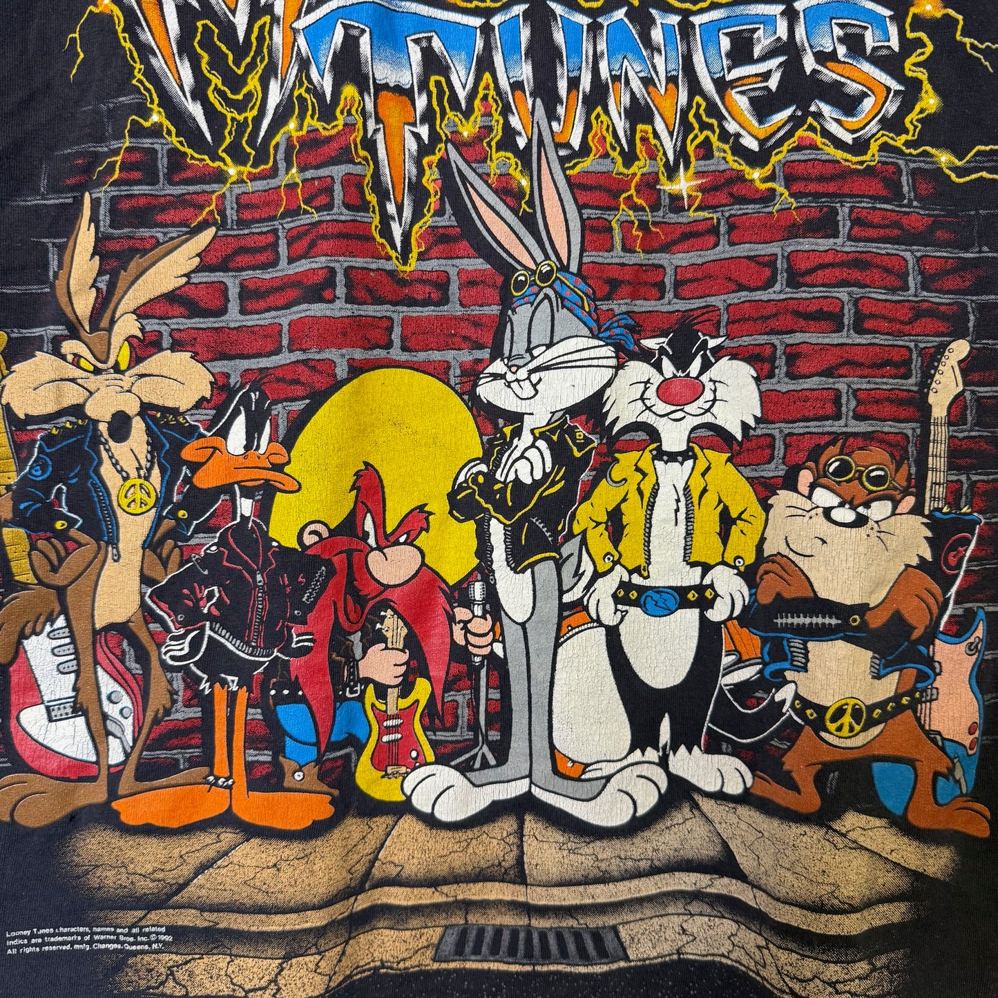 1992 Metal Tunes Looney Tunes T-Shirt Sz L (B451)