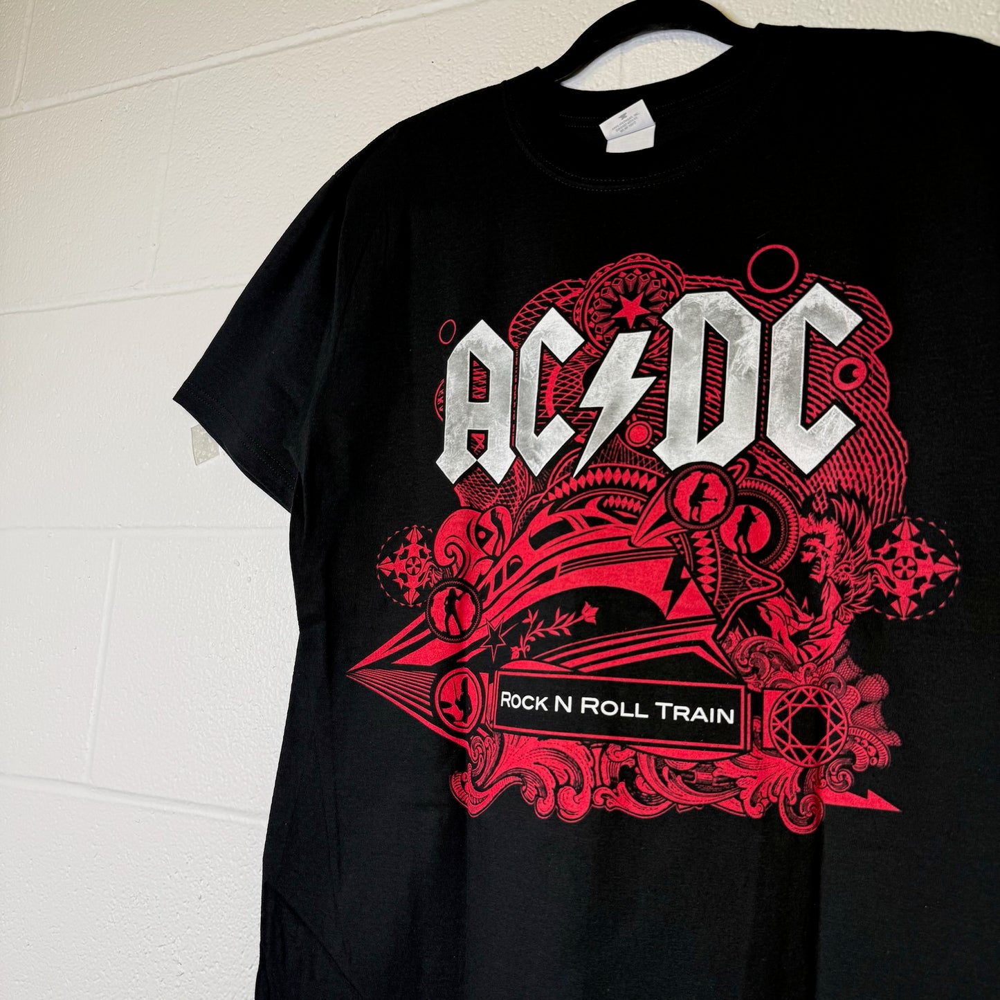 2009 AC/DC Tour T-shirt Sz M (A2059)