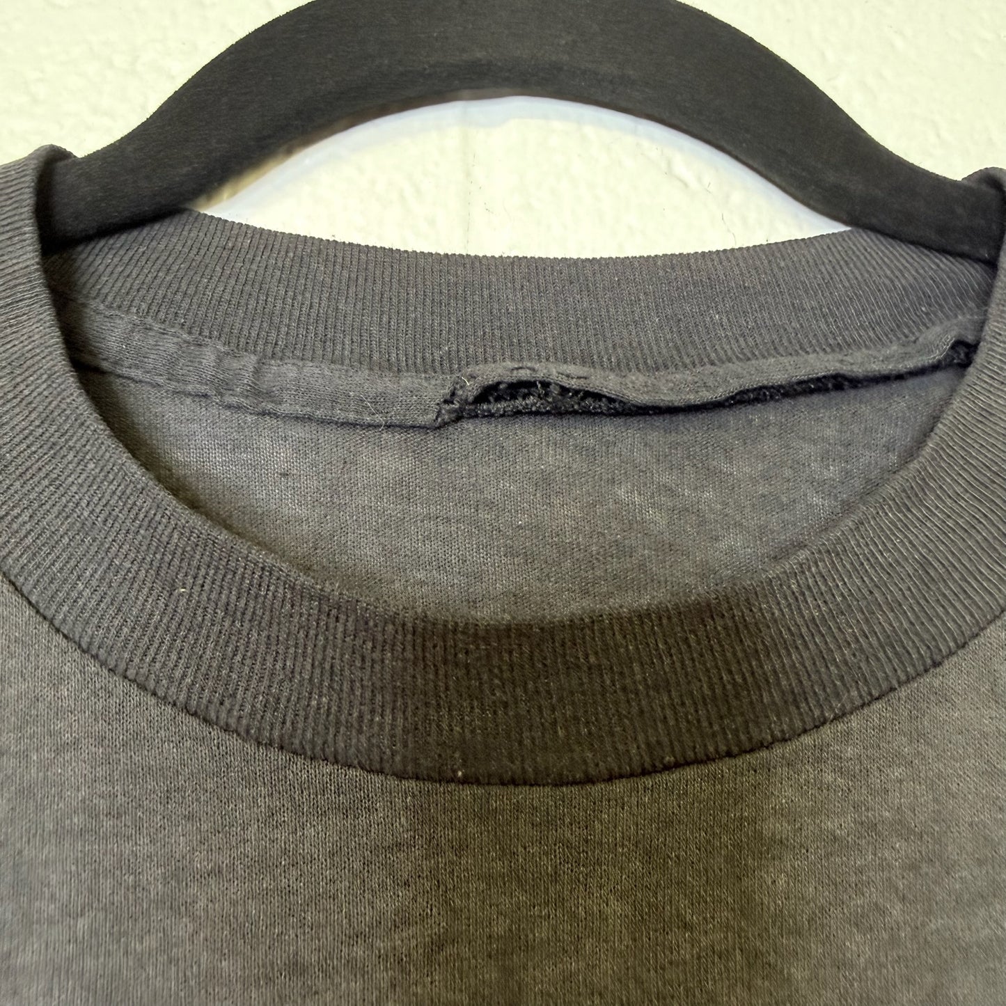 1983 Wasp Band T-Shirt Sz M (B391)