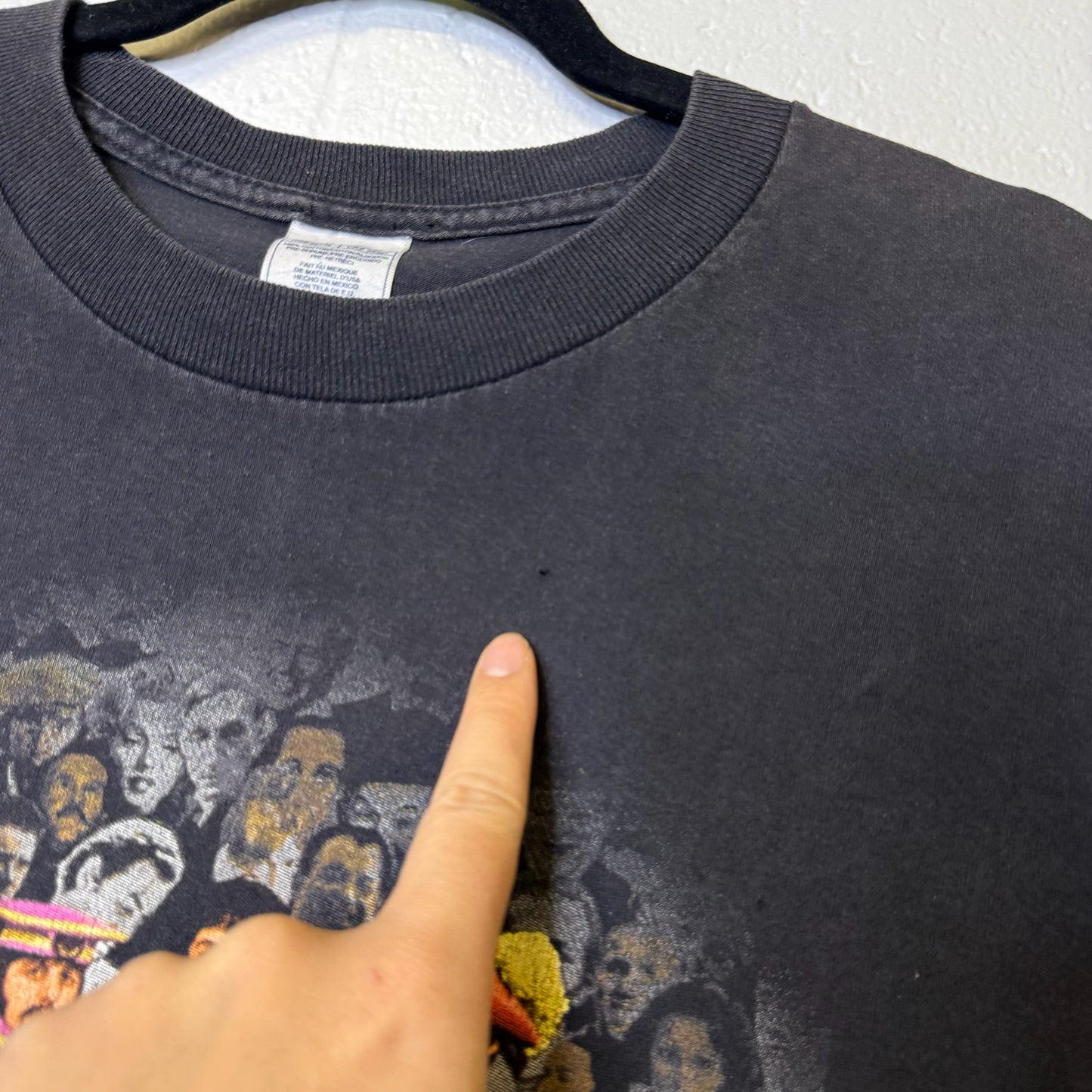 1999 The Beatles Sgt Peppers T-Shirt Sz L (B2251)